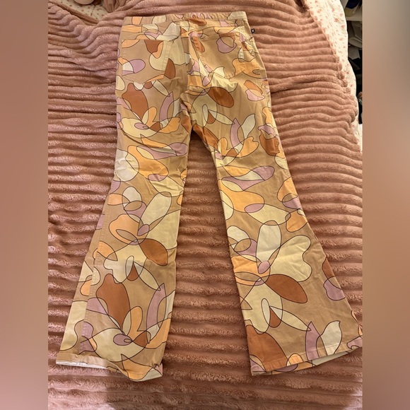 Patterned Pants - Picture 3 of 4